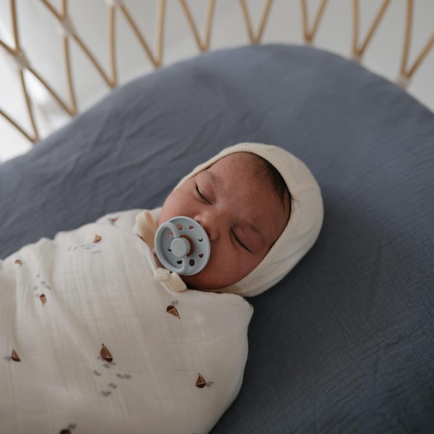 Extra Soft Muslin Fitted Crib Sheet | 192 Thread Count | 28"X 52" (Tradewinds)