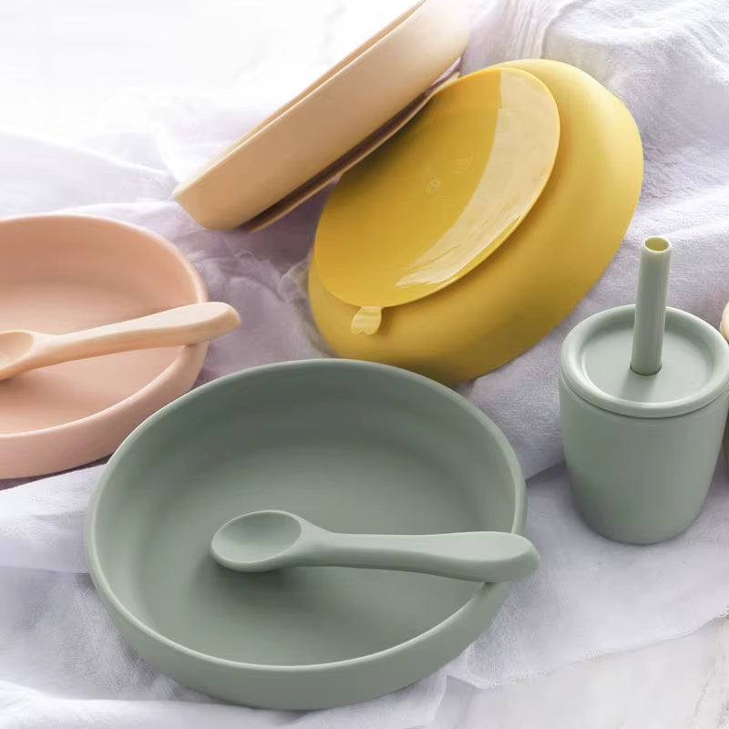 100%Food Safe Approve Silicone Children'S Tableware Fashionable round Food Plates Waterproof Training Bowl Baby Accessories